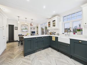 KITCHEN/DINING ROOM- click for photo gallery